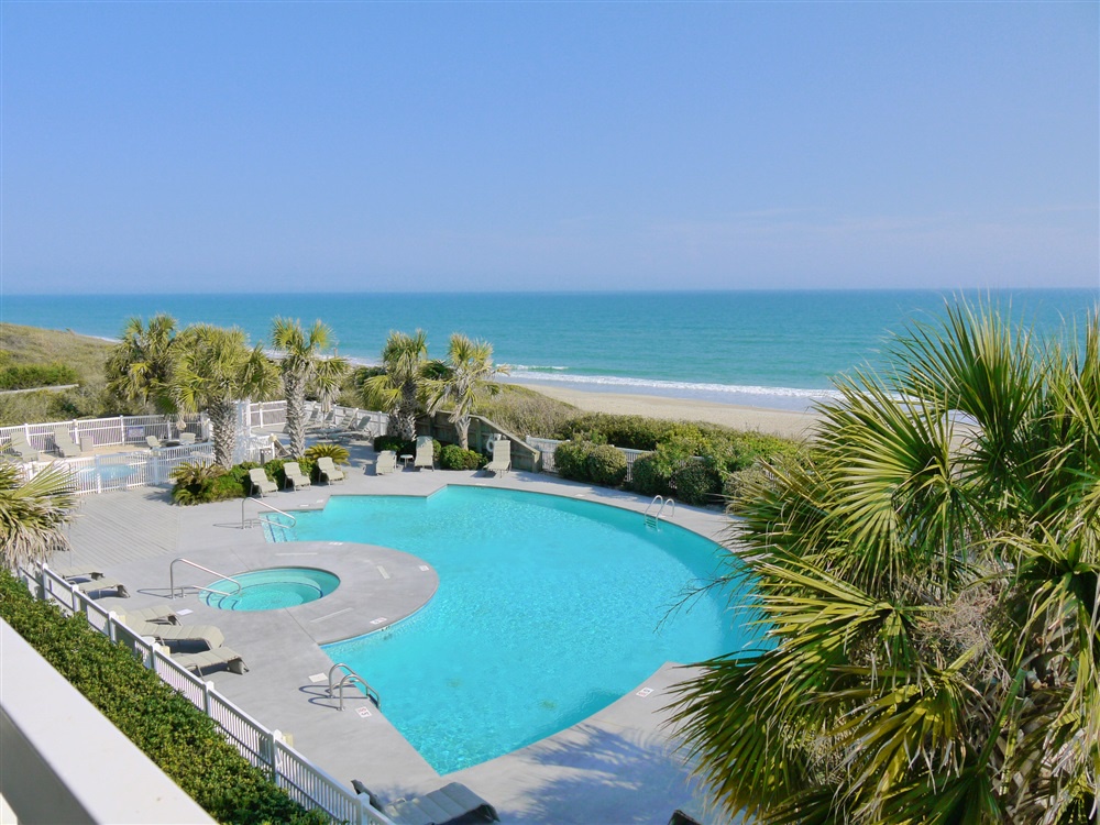 Oceanfront Pool