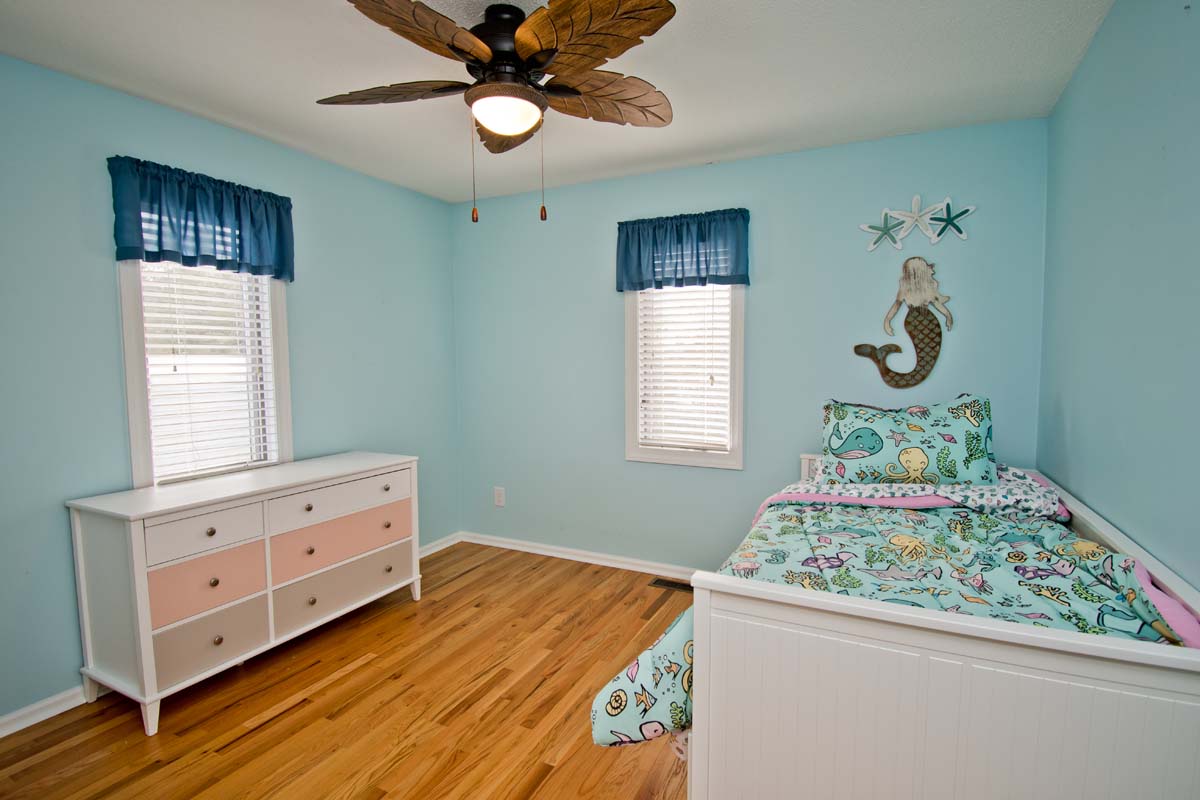 Level One Bedroom with Twin