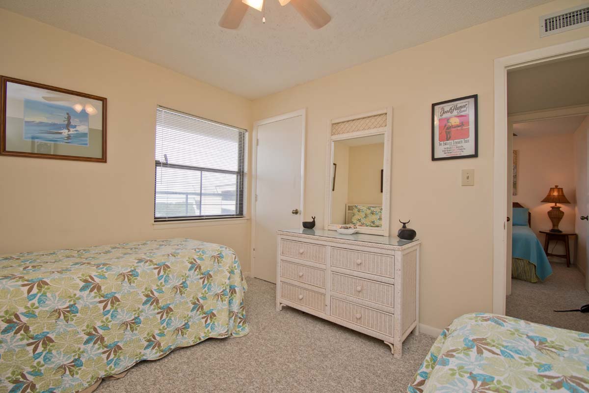 Summer-Winds-521-Indian-Beach-NC-Vacation-Rental-Bluewater-20
