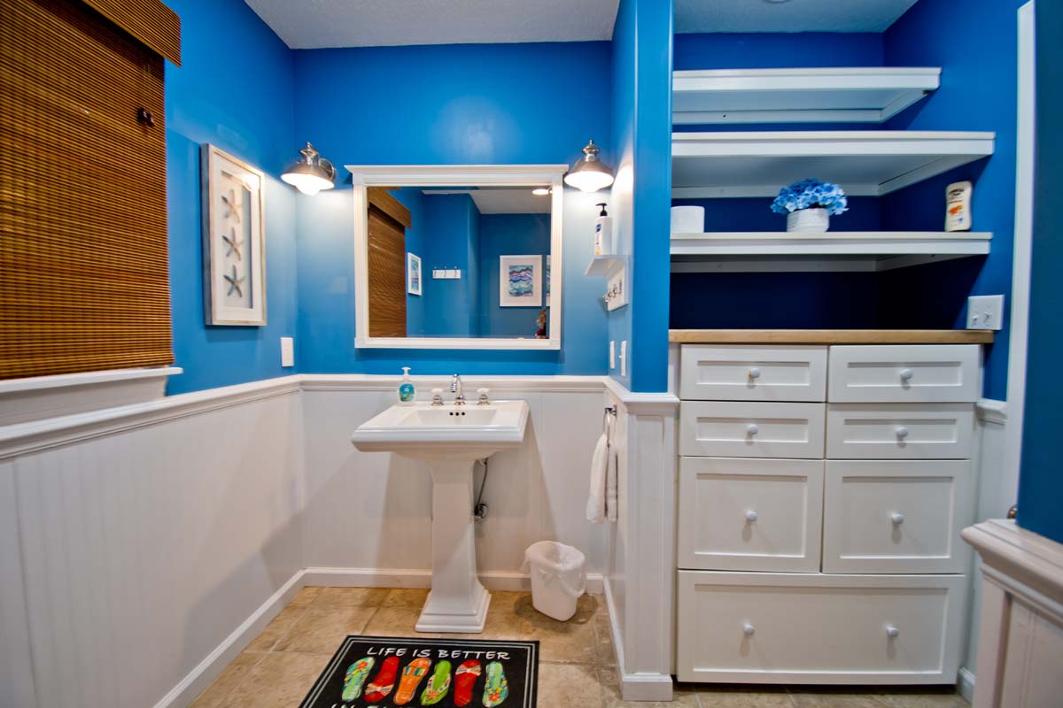 Level One Hall Bath Shared