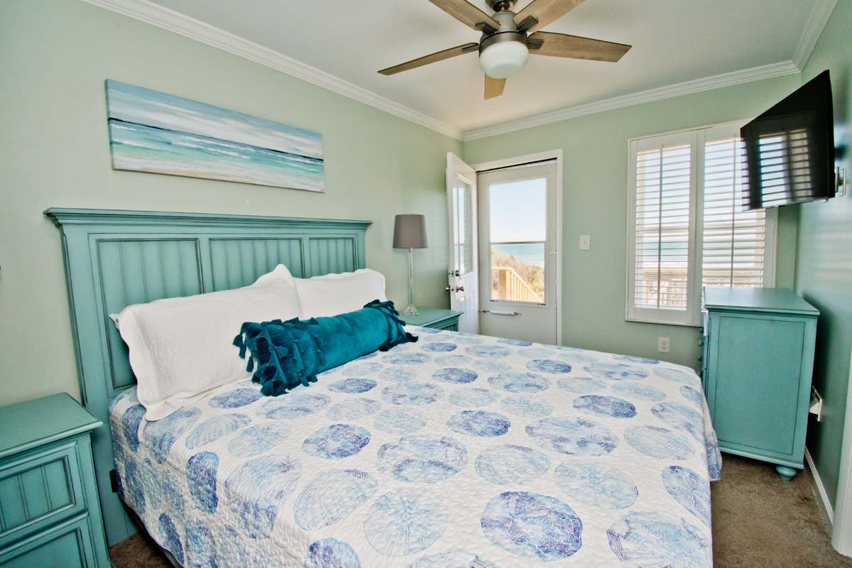 Level Two Bedroom with Queen