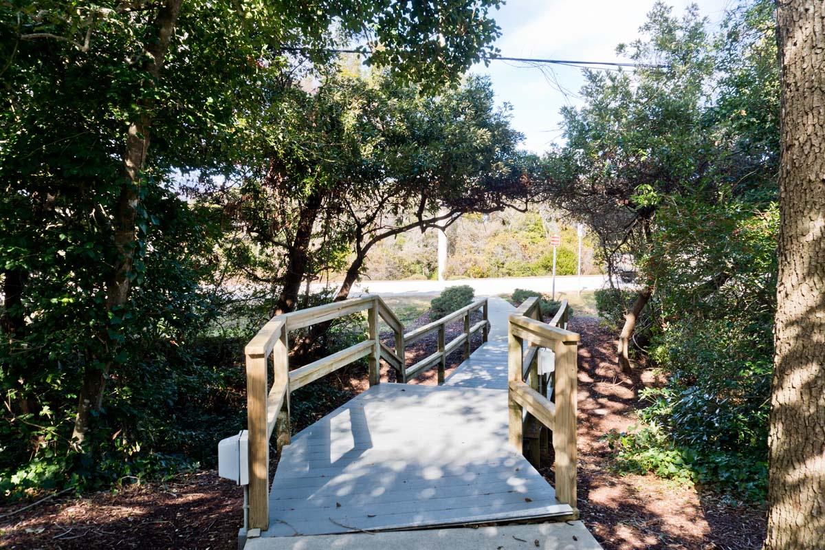 Walkway to Beacon Reach