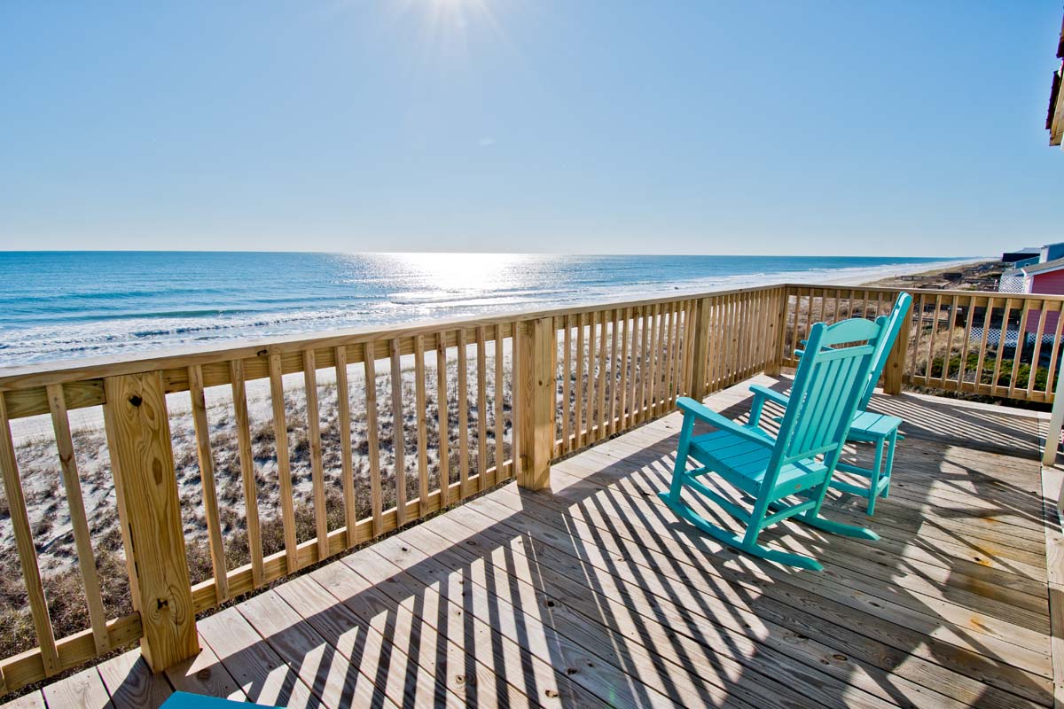 A-Wave-From-It-All-Emerald-Isle-Vacation-Rental-Bluewater-NC-24