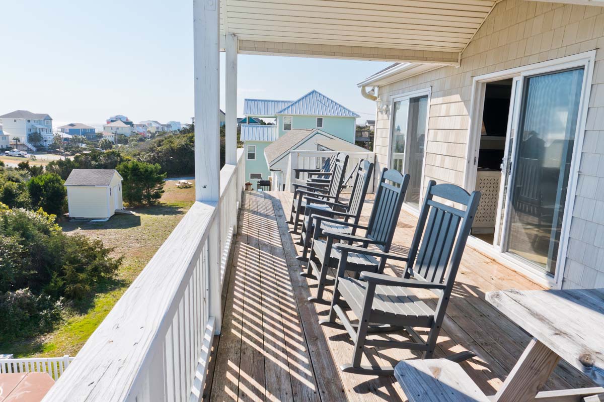 Deck Off Living