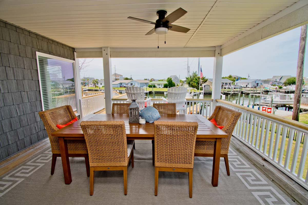 Level One Deck Off Living
