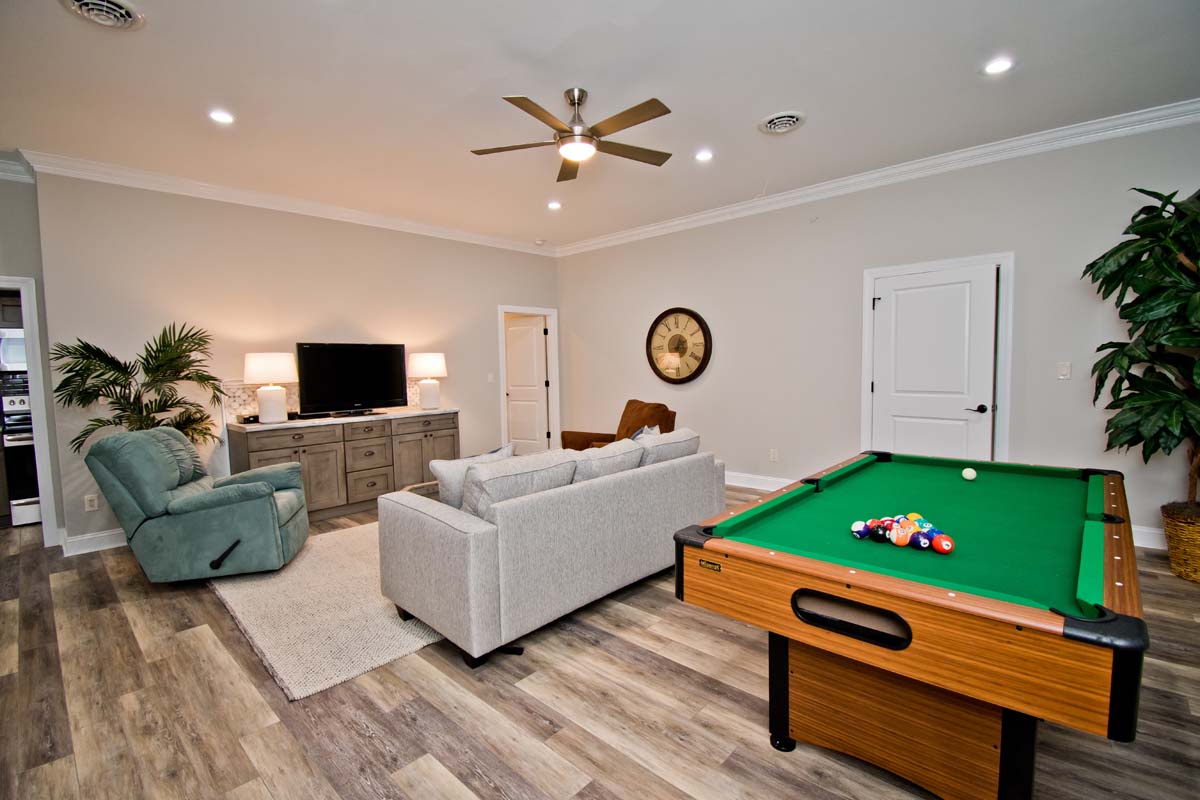 Den / Game Room has Pool Table