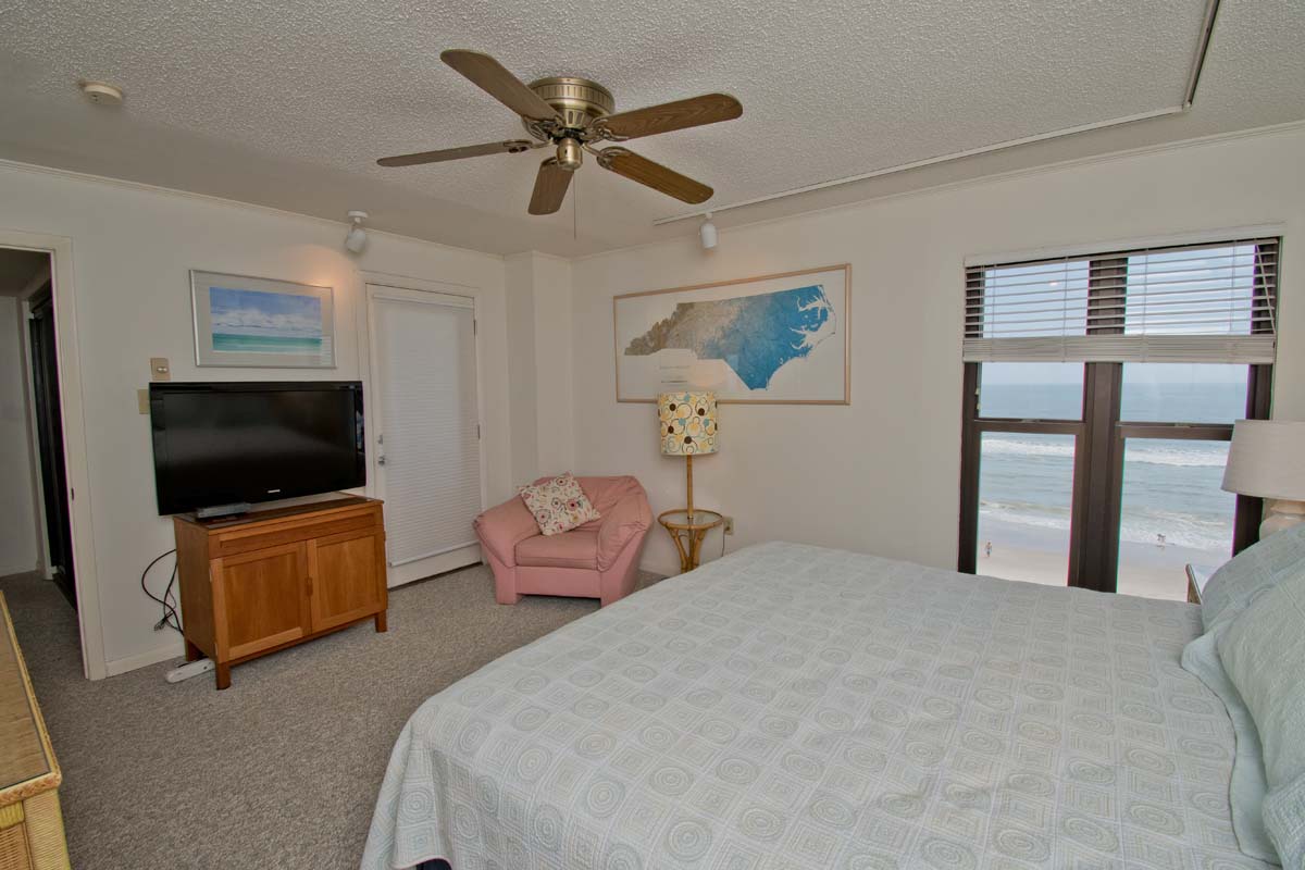 Summer-Winds-521-Indian-Beach-NC-Vacation-Rental-Bluewater-24