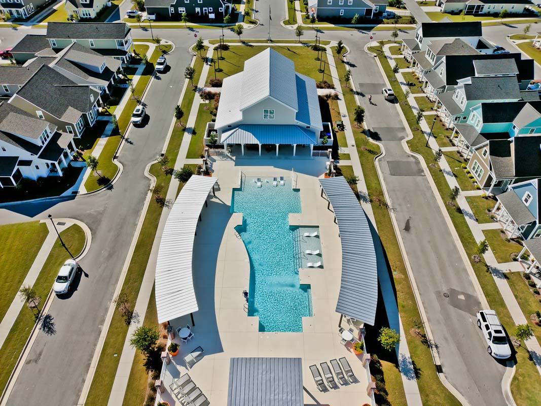Complex Pool and Clubhouse