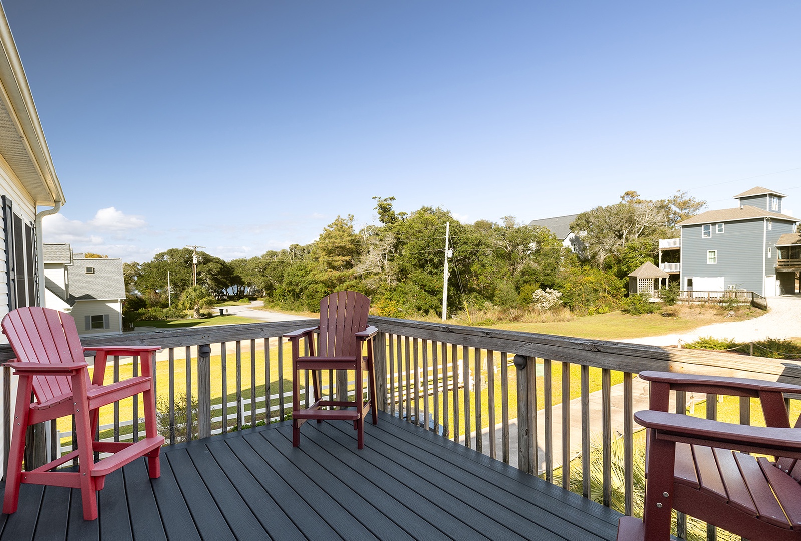 Level One Entry Balcony