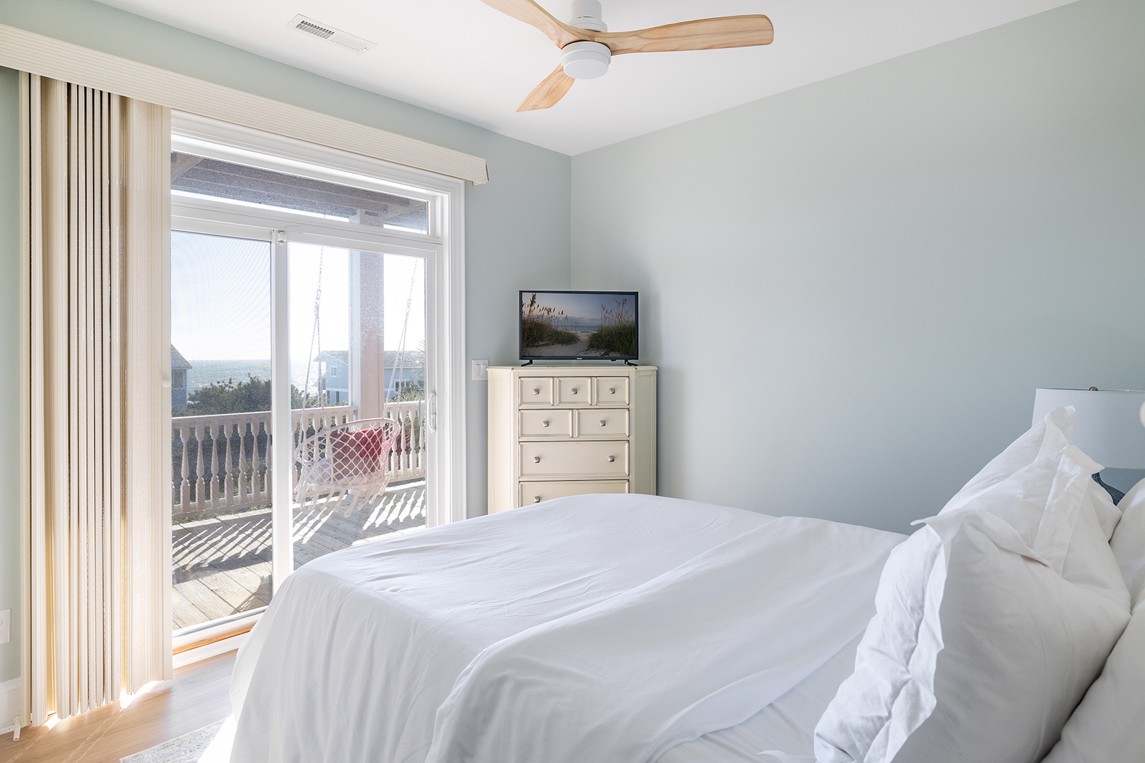 2nd Floor Bedroom w/ Queen Oceanside and Balcony Access