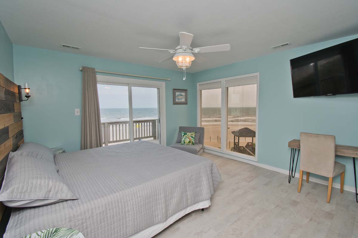 Level Two Oceanfront Bedroom with King