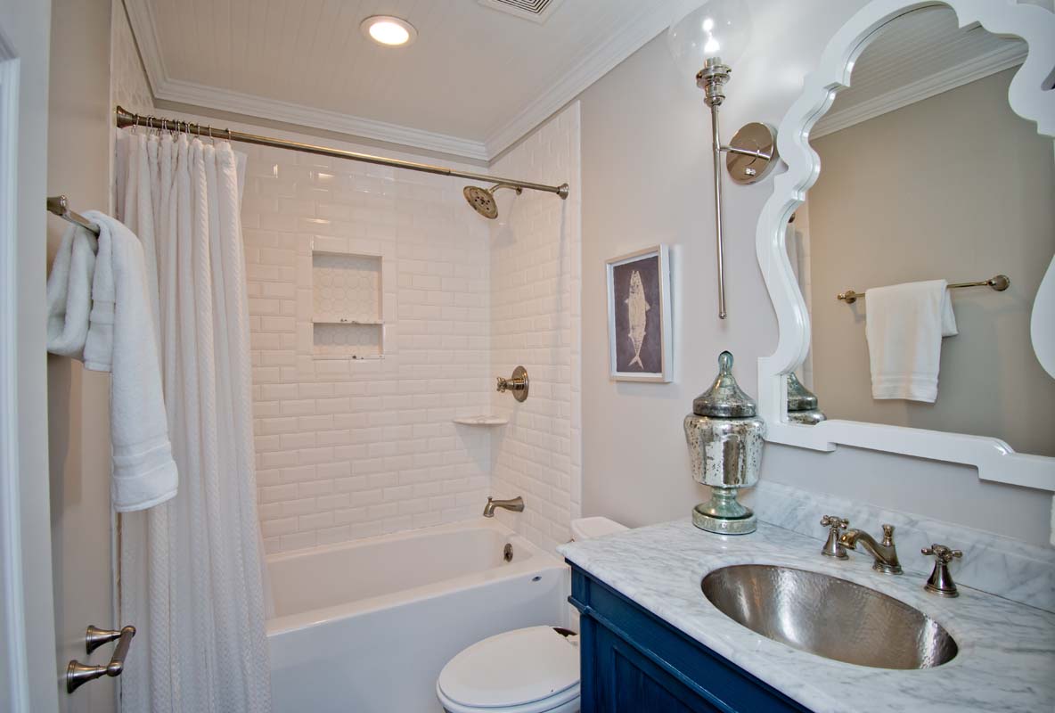 Level Two Bath Shared