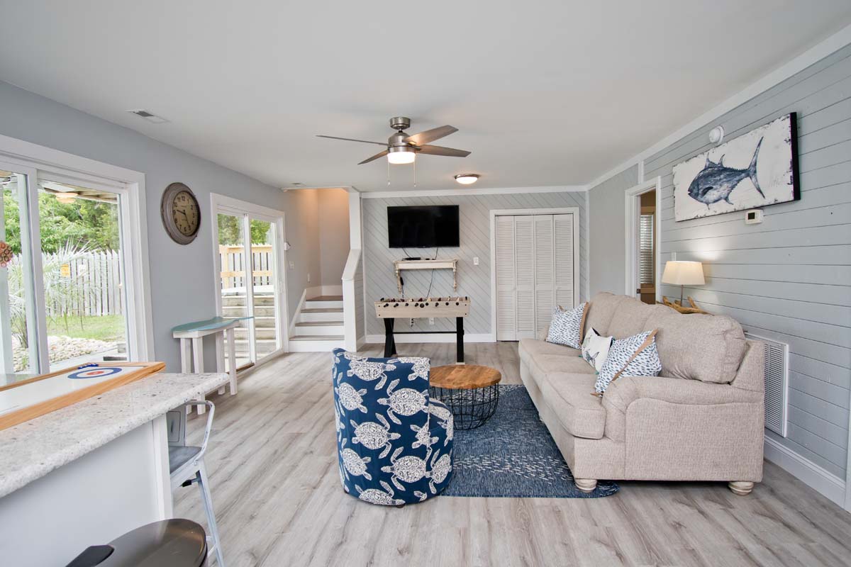 Den / Game Room