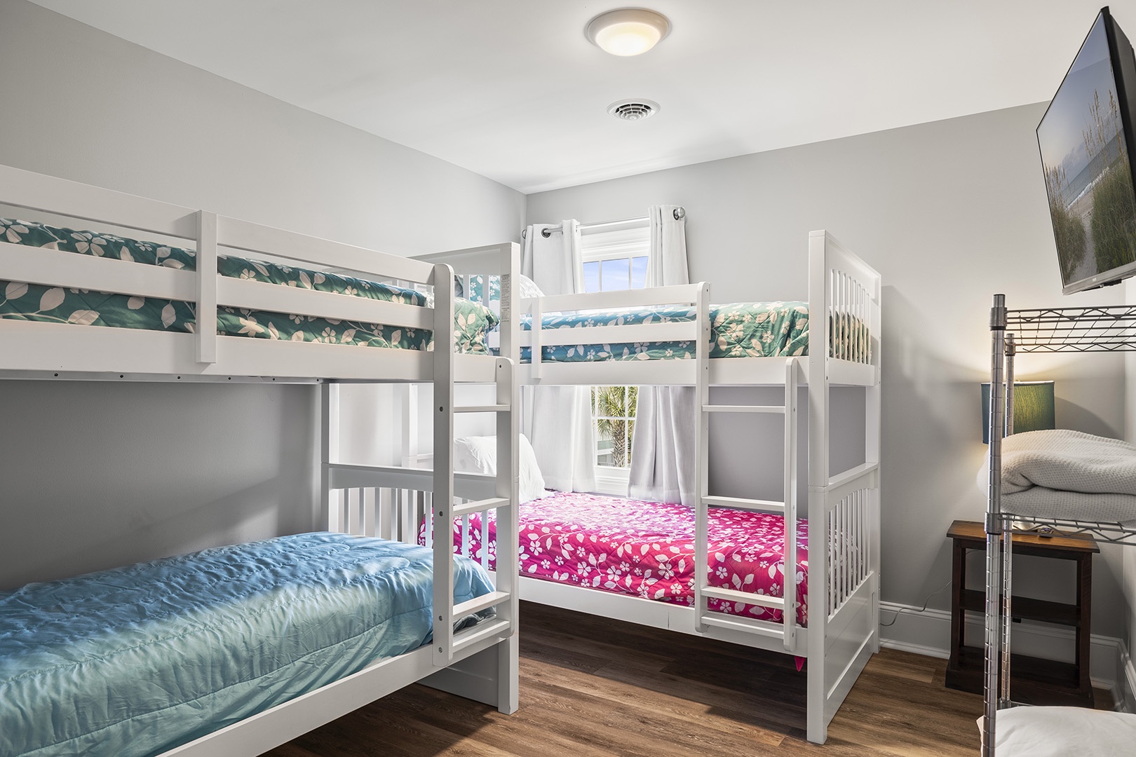 Level Two Bedroom with Two Twin Bunks