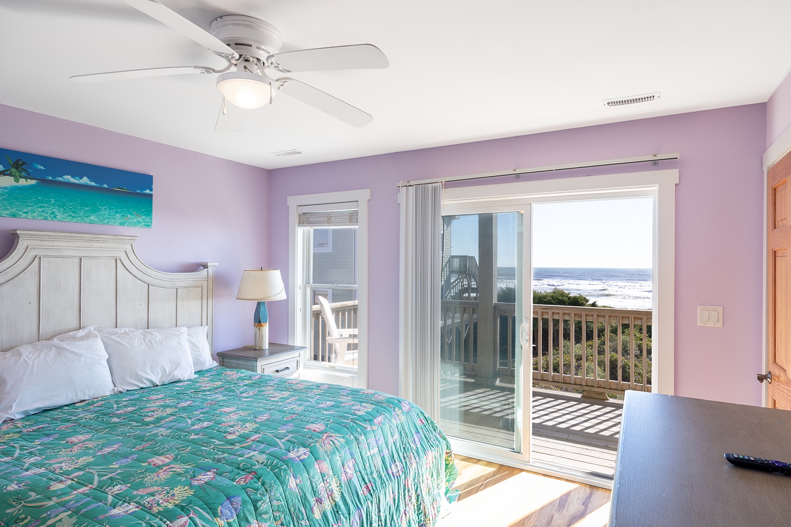 2nd Floor Oceanfront Bedroom w King Bed & Balcony Access