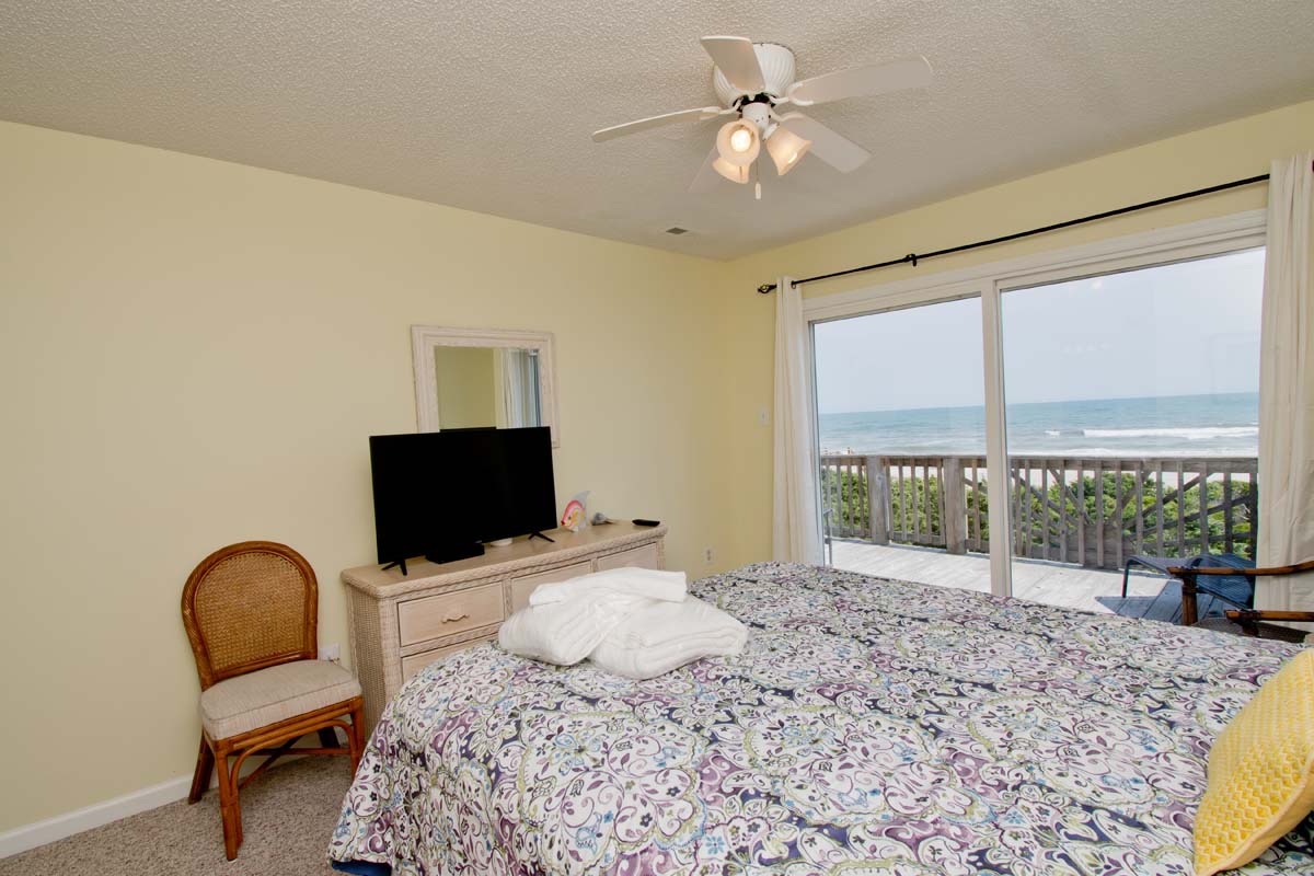 Conch-In-Emerald-Isle-Vacation-Rental-Bluewater-NC-33