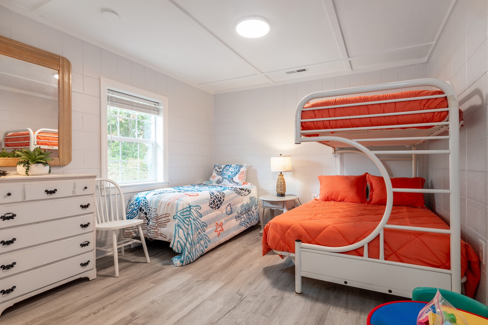 Bedroom with Twin and Twin/Double Bunk