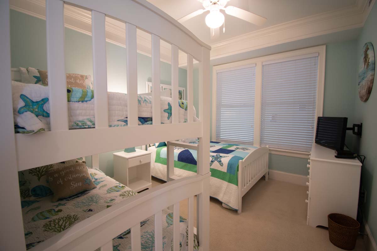 Bedroom with Twin Bunk and Double