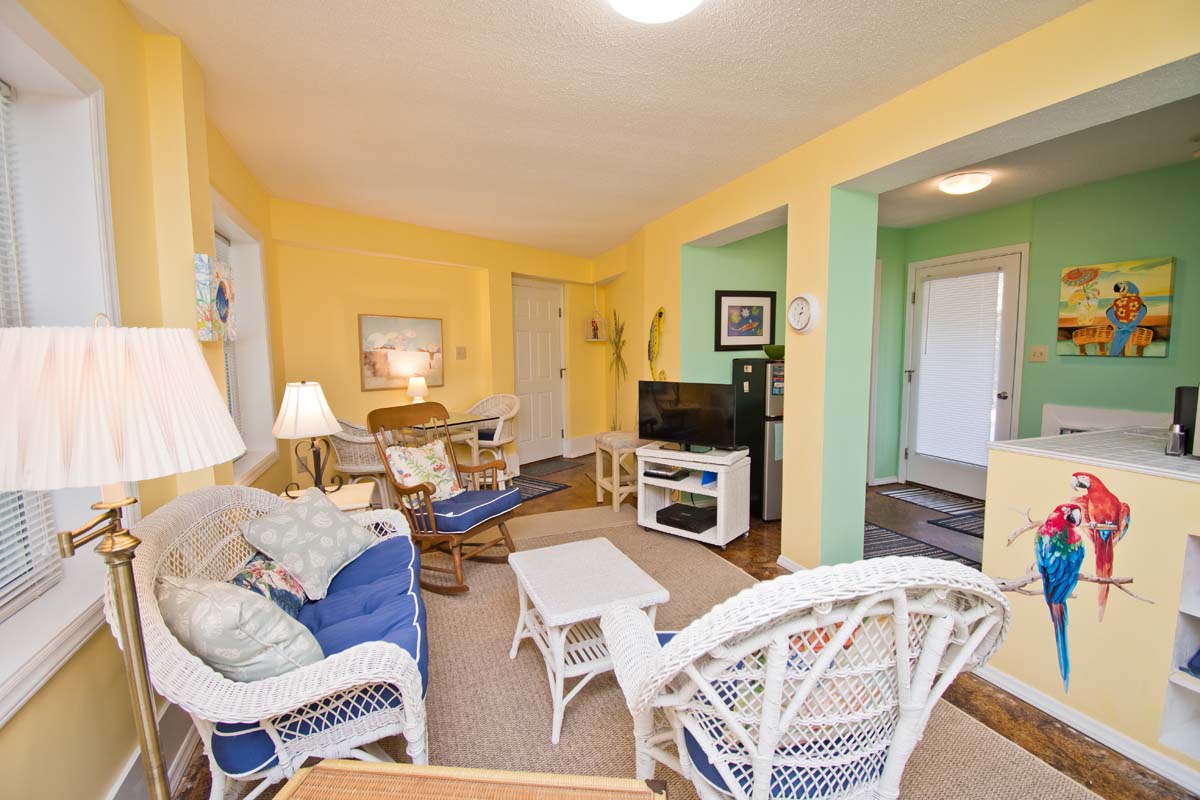 103 Ebb Tide Plus (3 Bdrms)