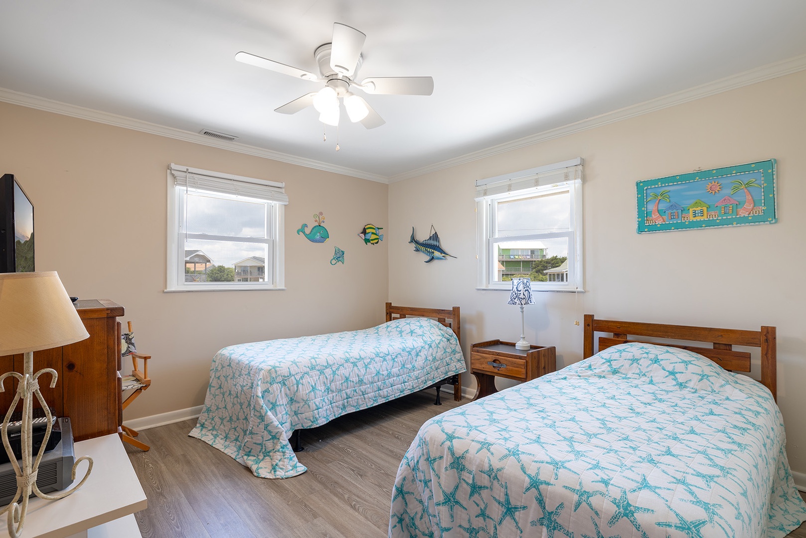 1st Floor Bedroom Two Twin Beds