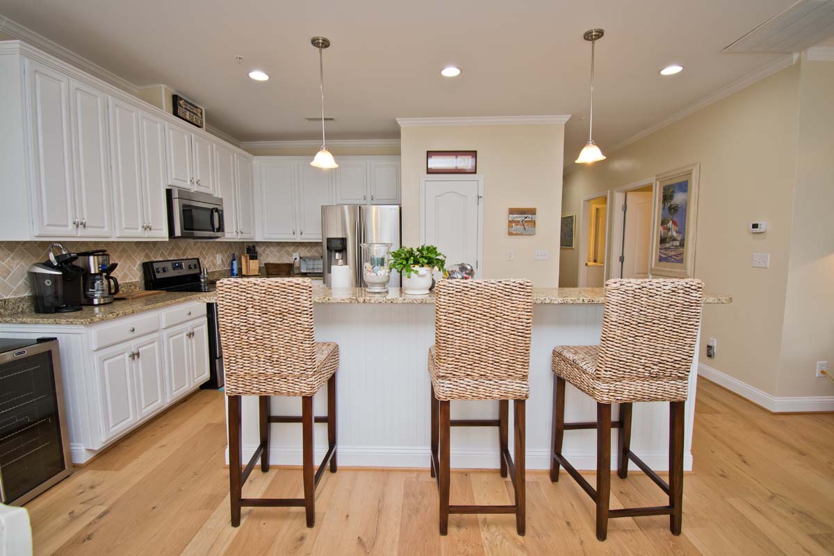 Kitchen has Bar Seating