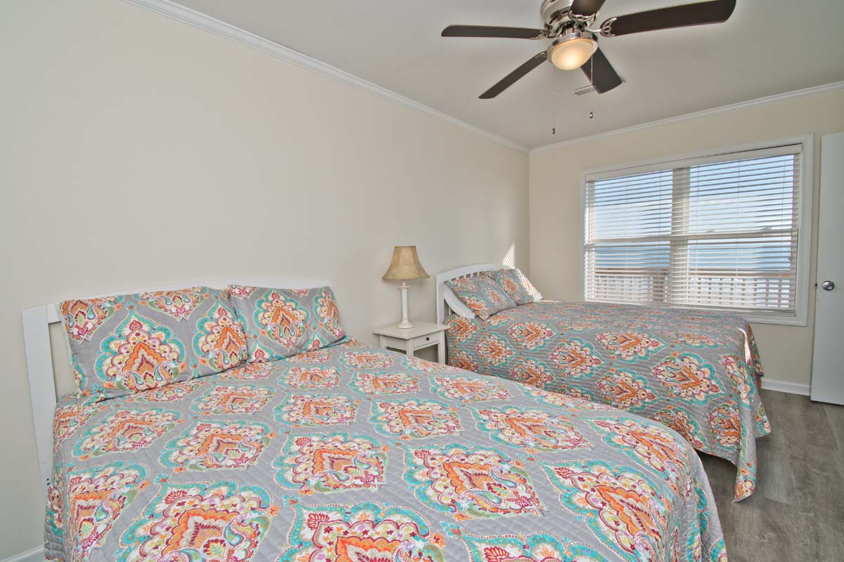 Ebbtide-West-Emerald-Isle-NC-Vacation-Rental-Bluewater-20