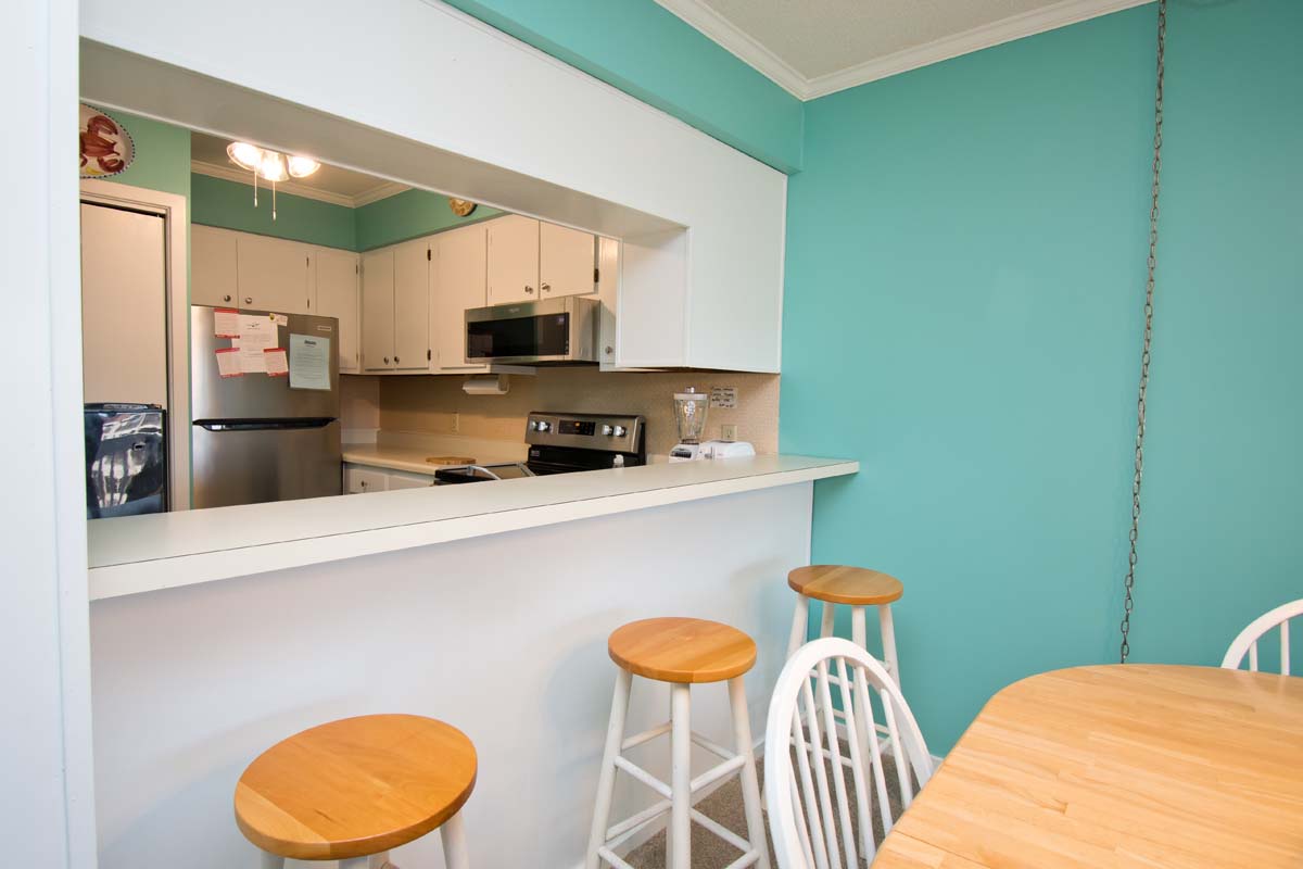 Kitchen has Bar Seating