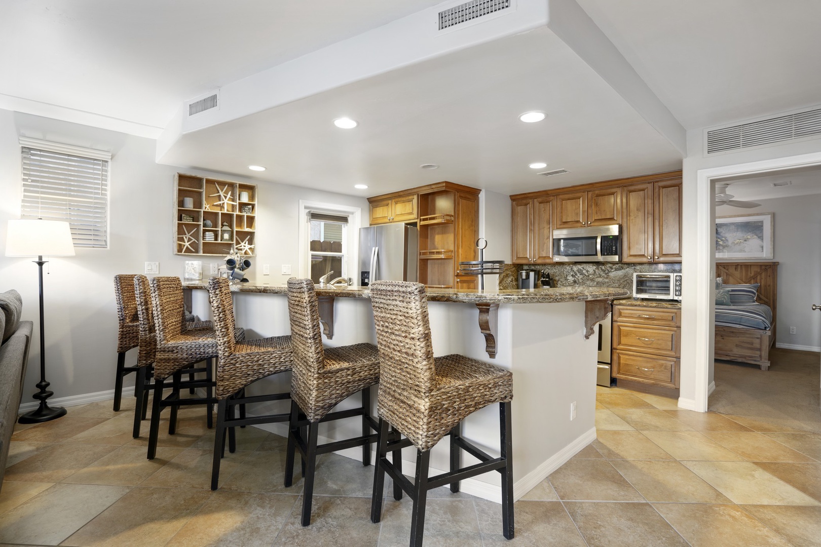 Breakfast Bar, Mission Beach Shores