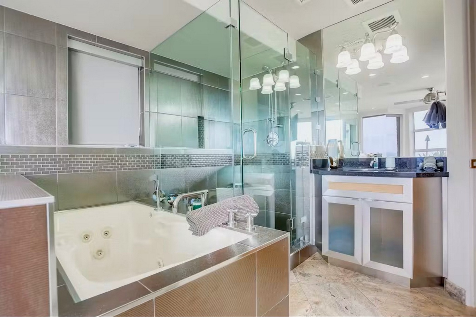 Indulge in the spa-like en suite bathroom
