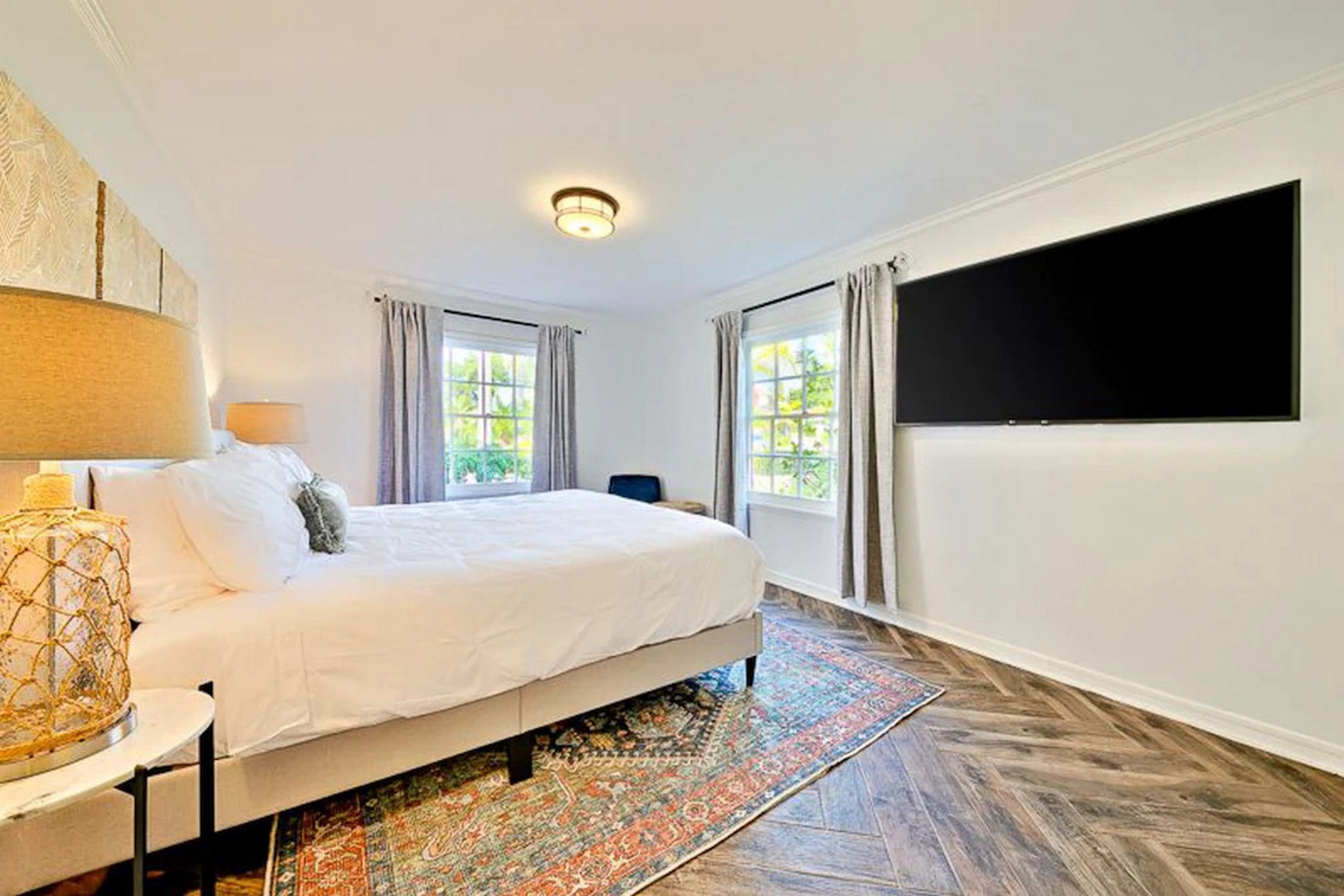 Guest bedroom