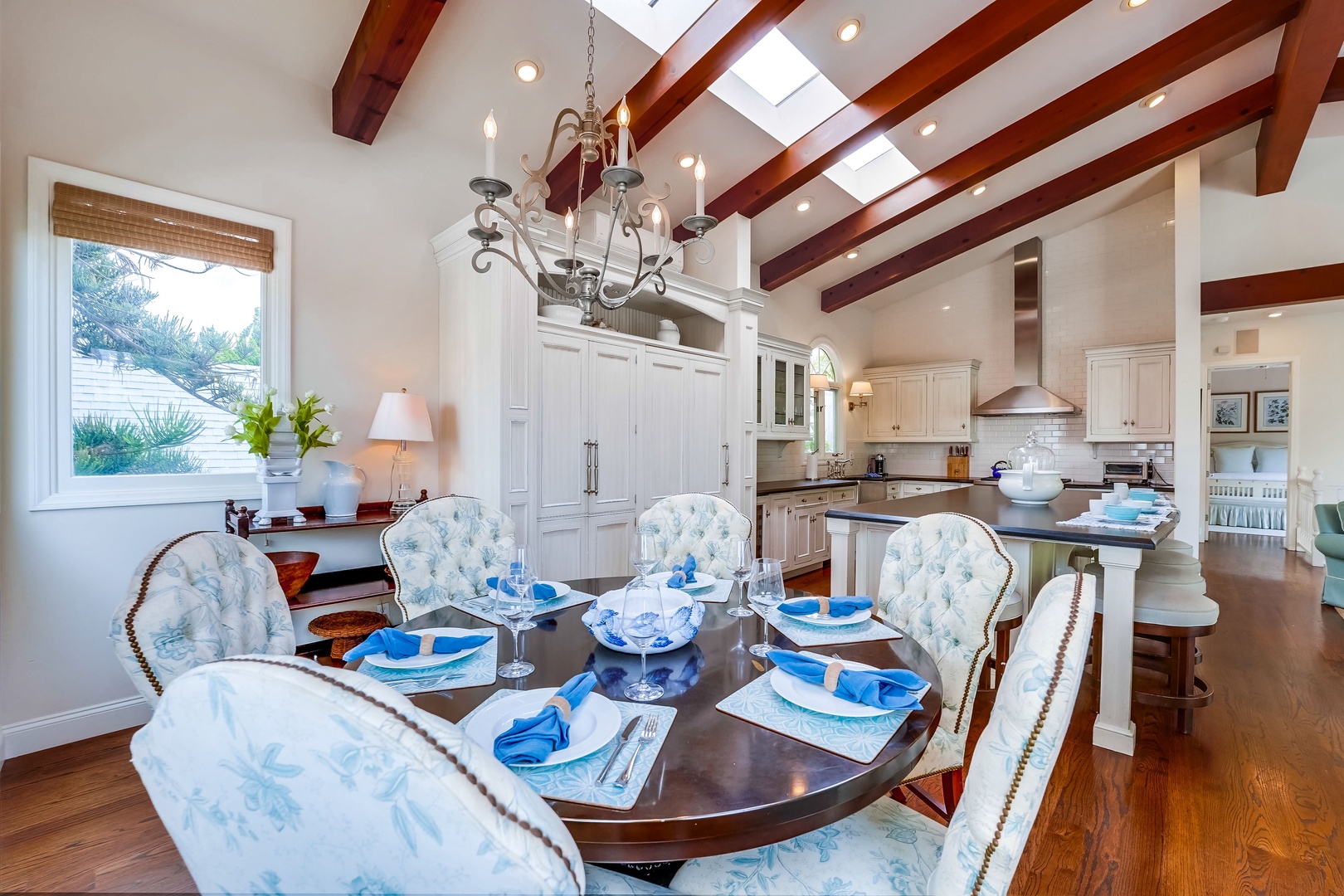 Dining area adjacent to the kitchen