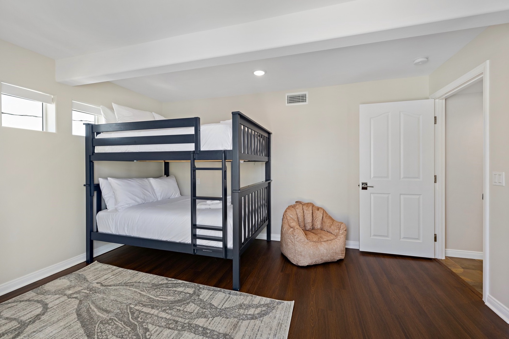 Bedroom 4 with full bunk set