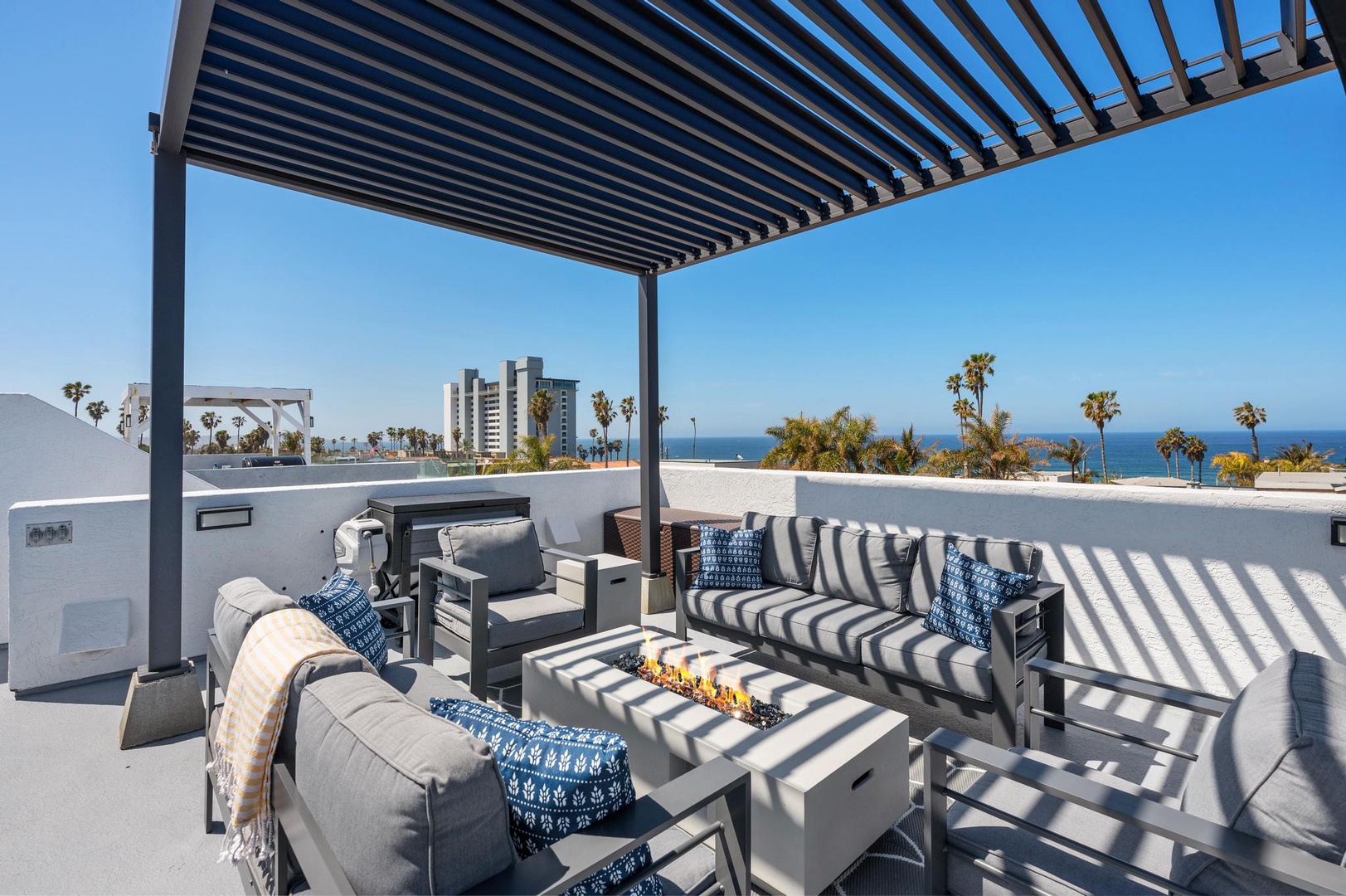 Rooftop deck with fire pit