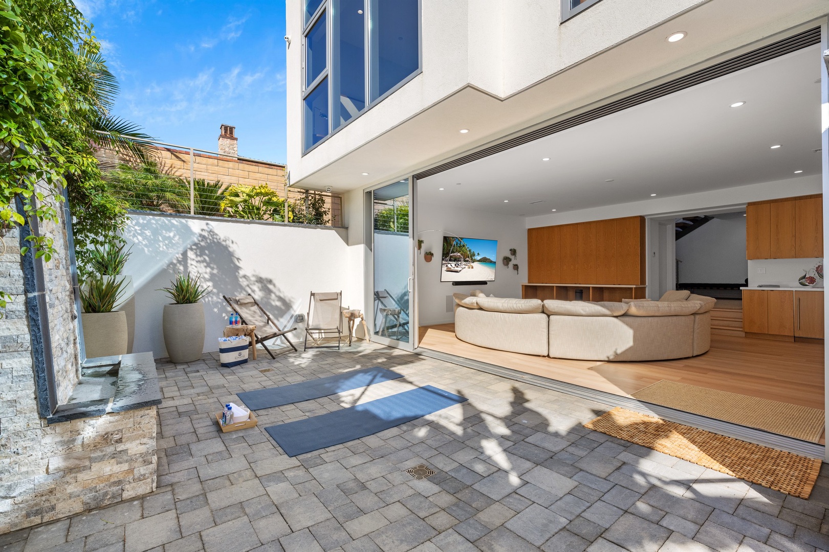 Sunken terrace with water feature