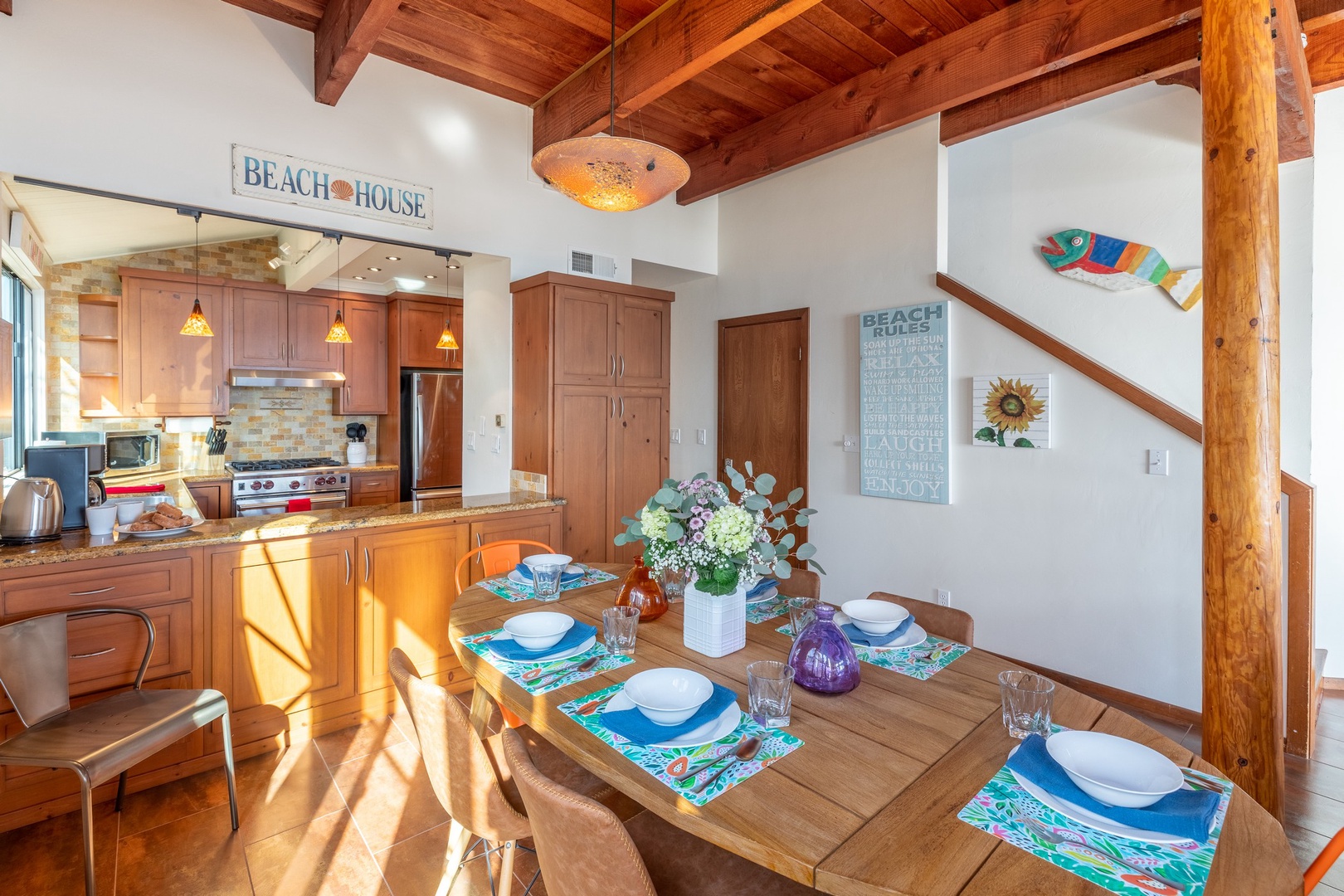 Dining area towards kitchen