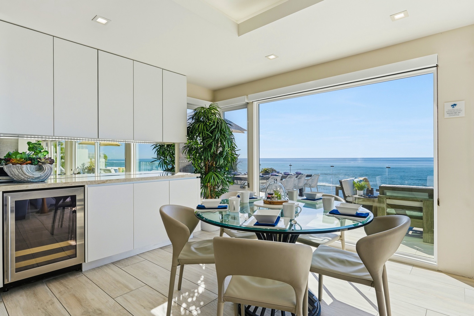 Dining area off the kitchen