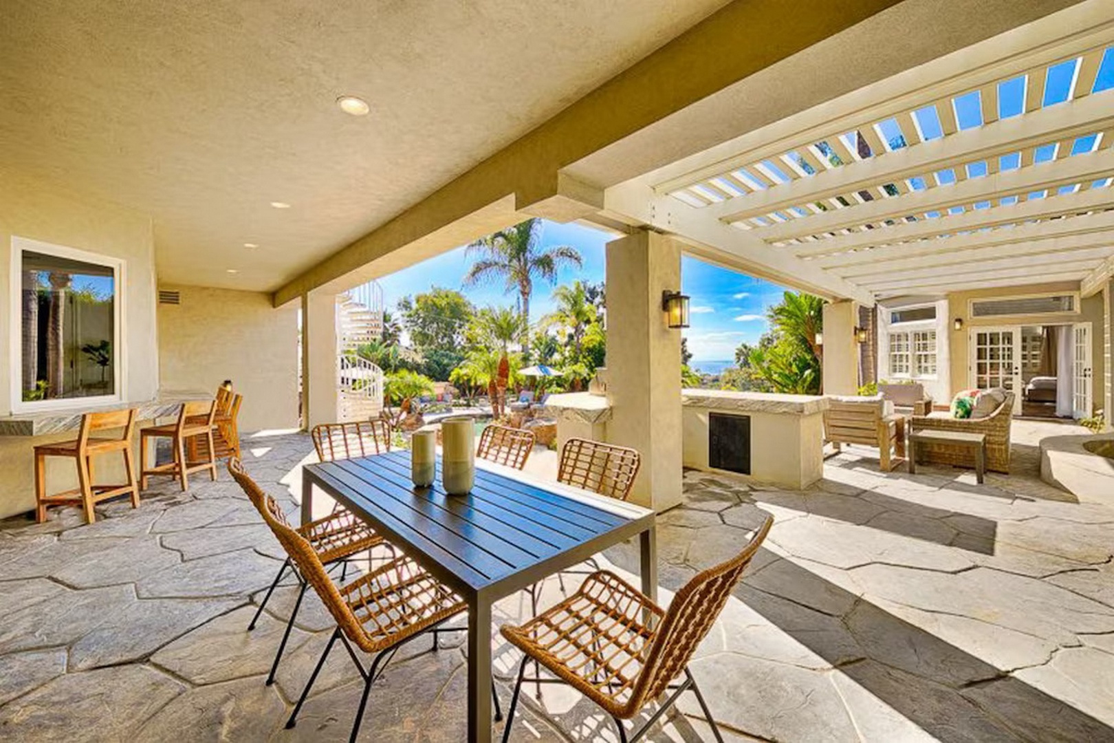 Outdoor dining and bar