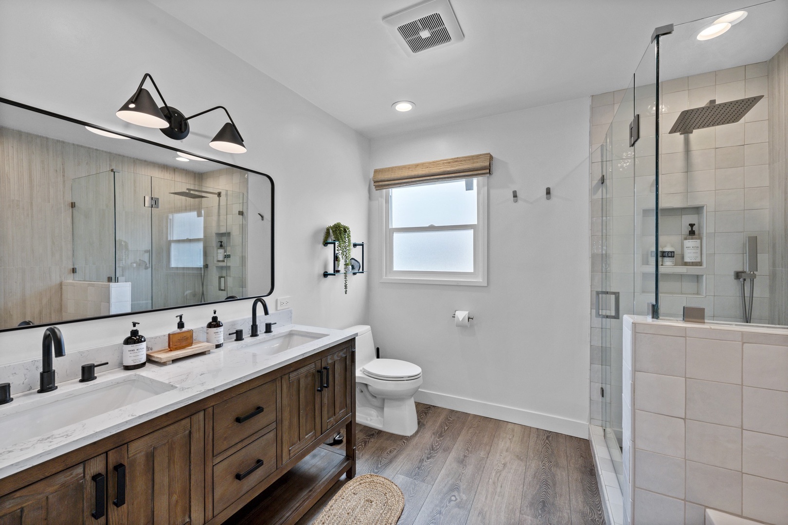Full bathroom with separate shower & tub