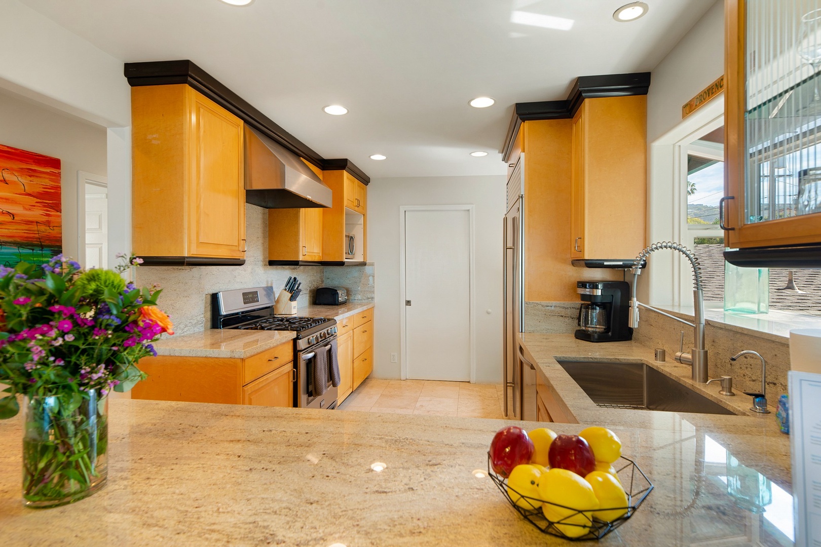 Fully-equipped kitchen