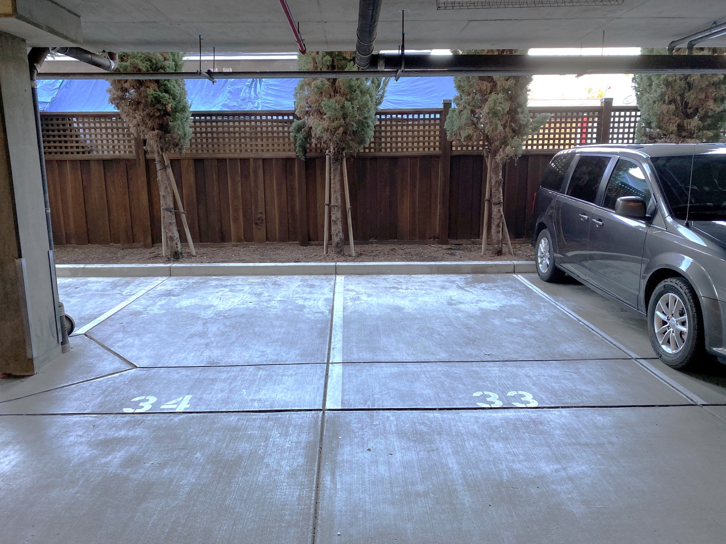 Side by side parking (narrow spaces)
