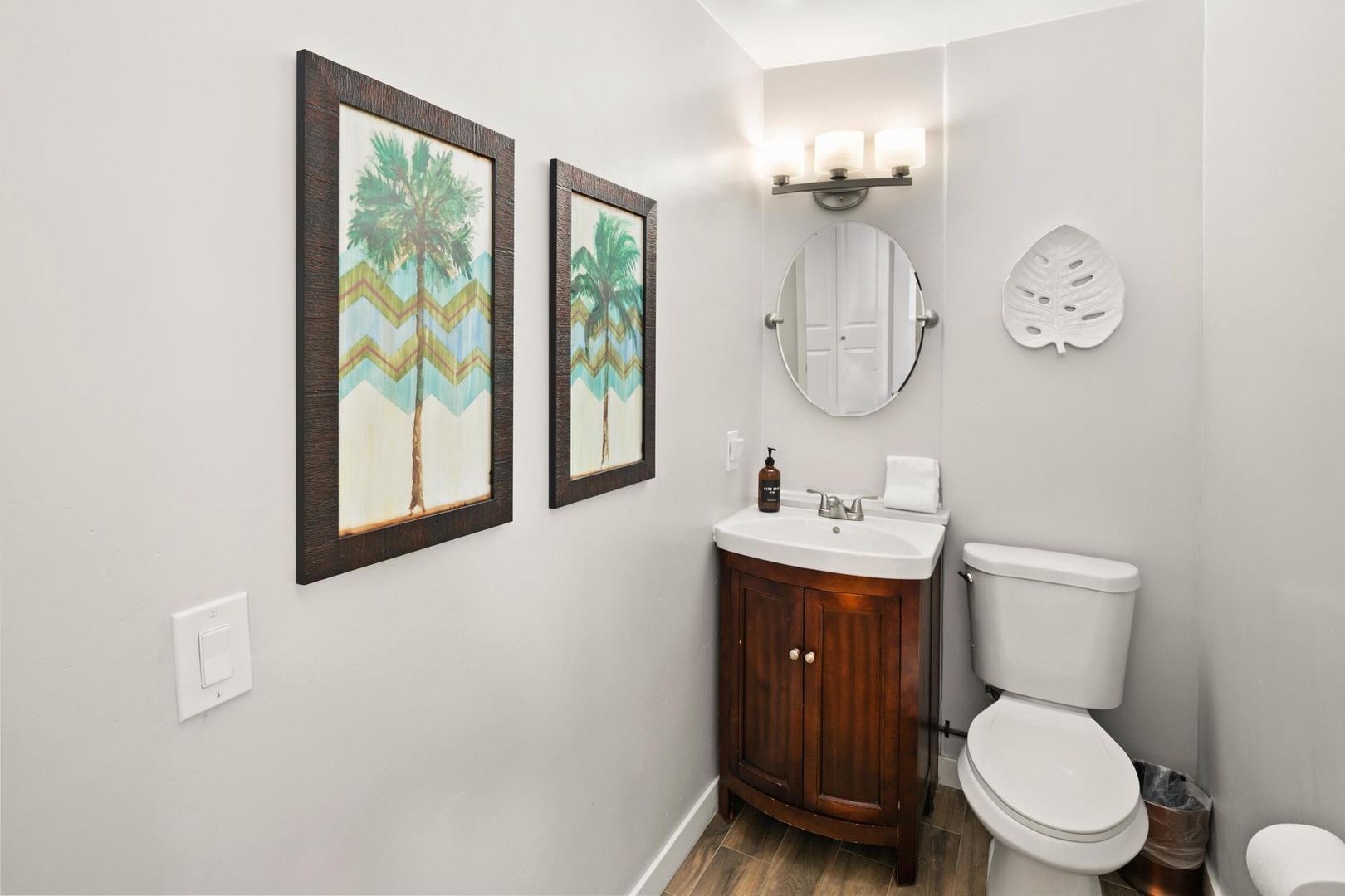 3rd level powder room