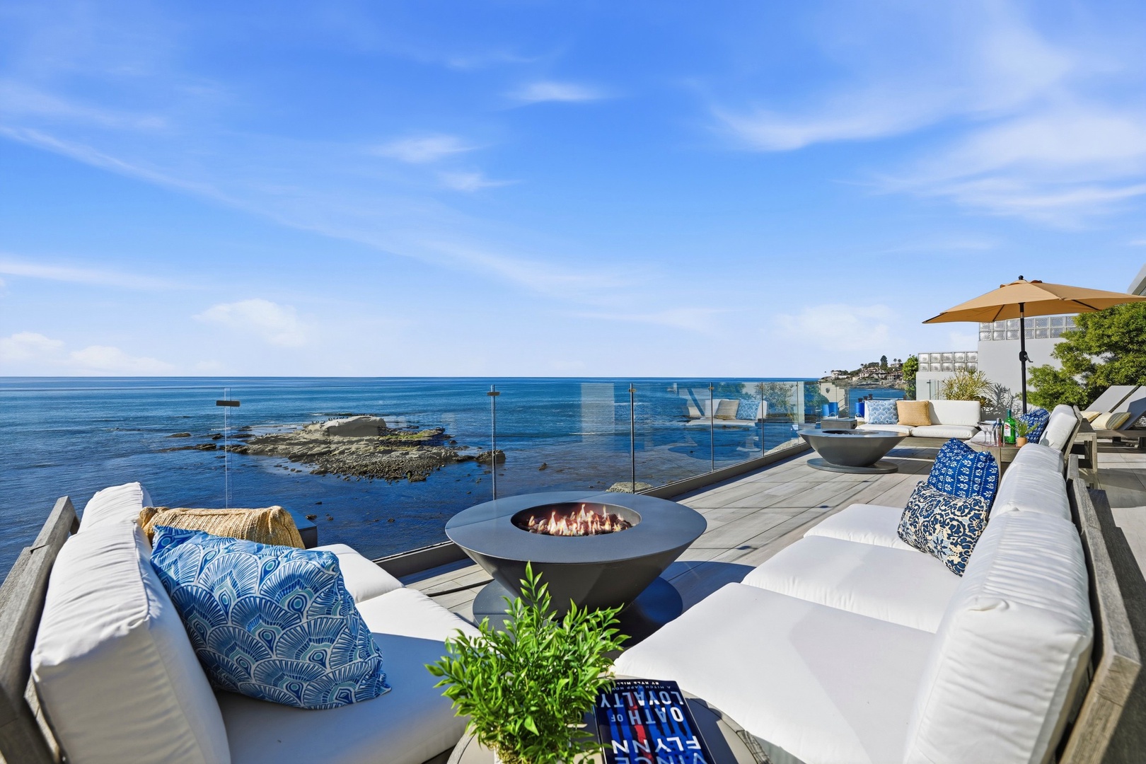 South lounge and firepit