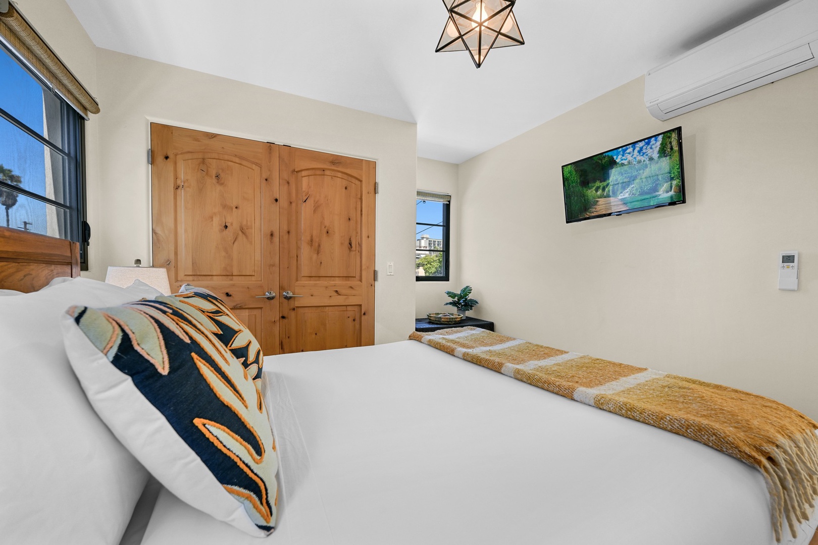 Guest suite 1 with TV