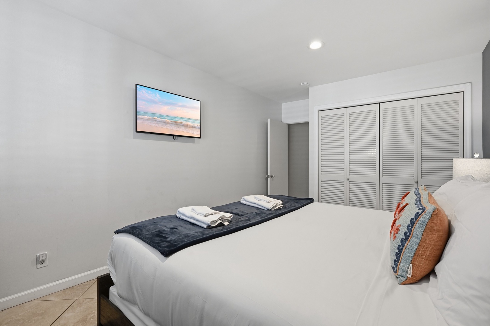 Guest Bedroom 2 with King Bed