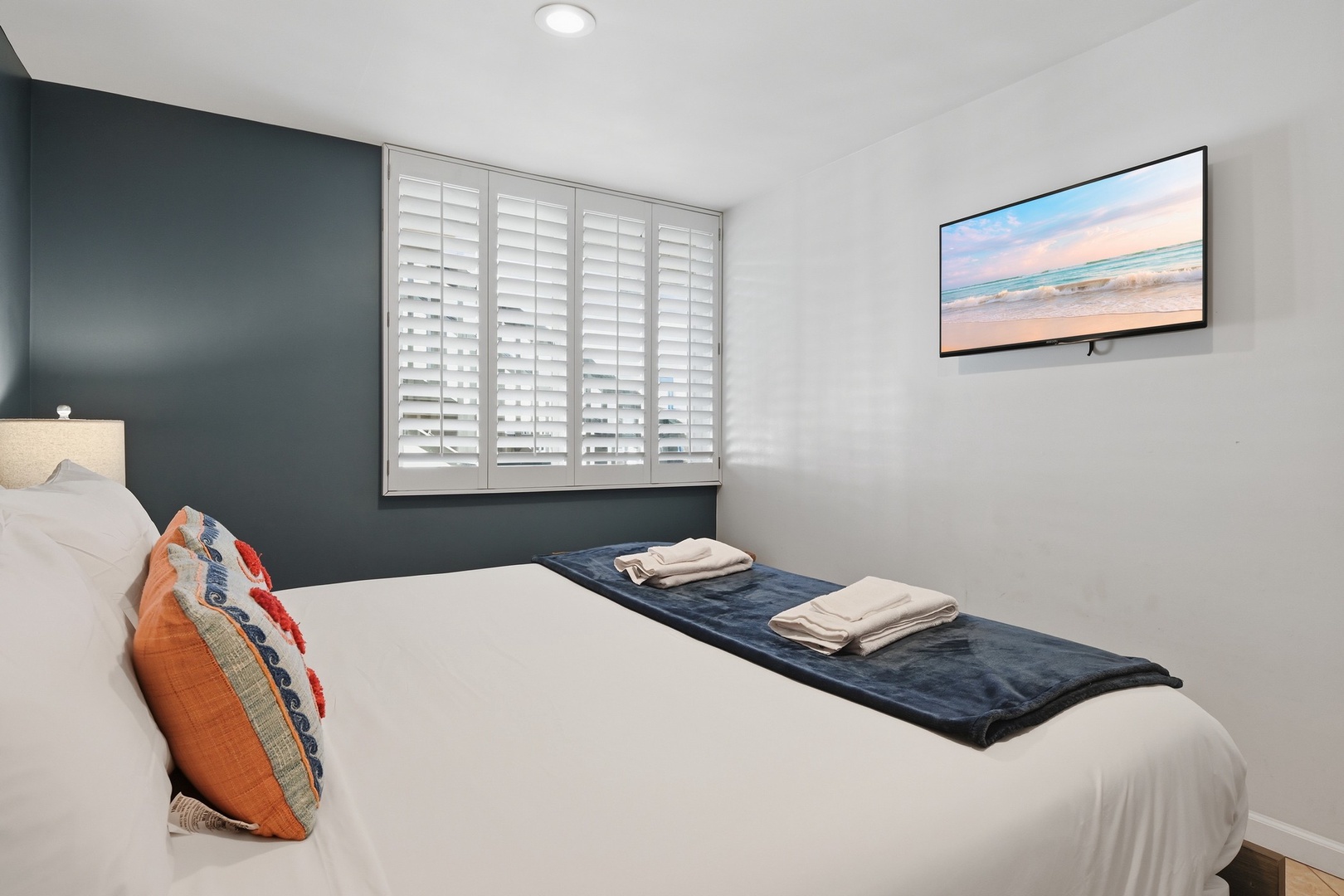 Guest Bedroom 2 with TV