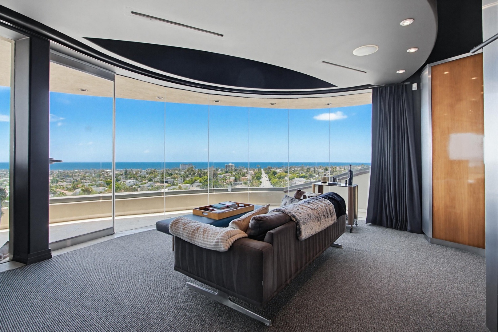Amazing Primary Suite with coastal San Diego views