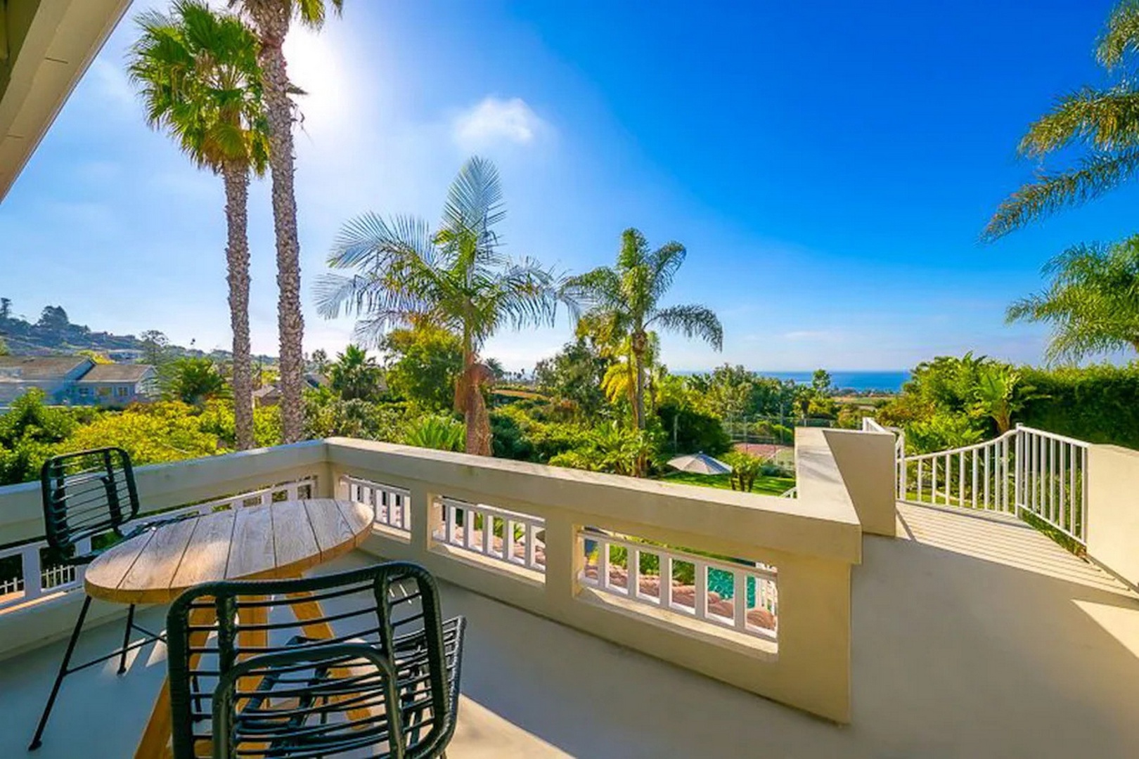 Upper ocean view deck