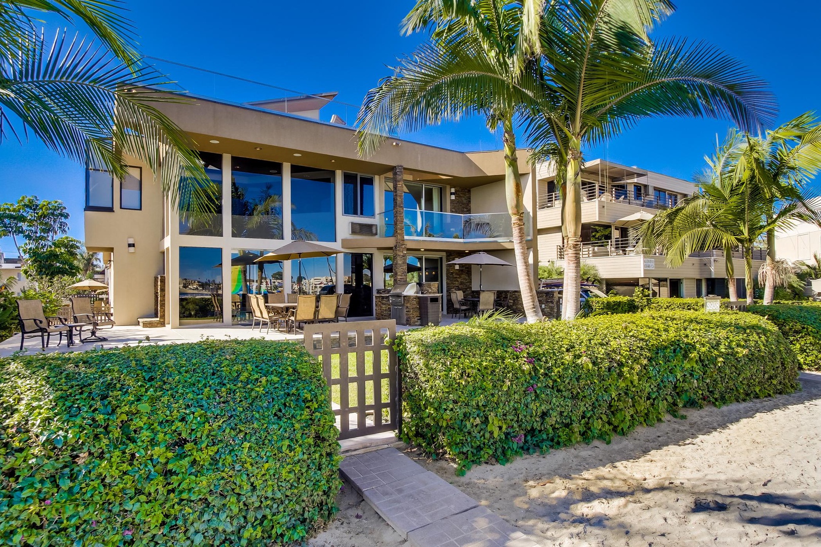 Lush tropical landscape on the bay