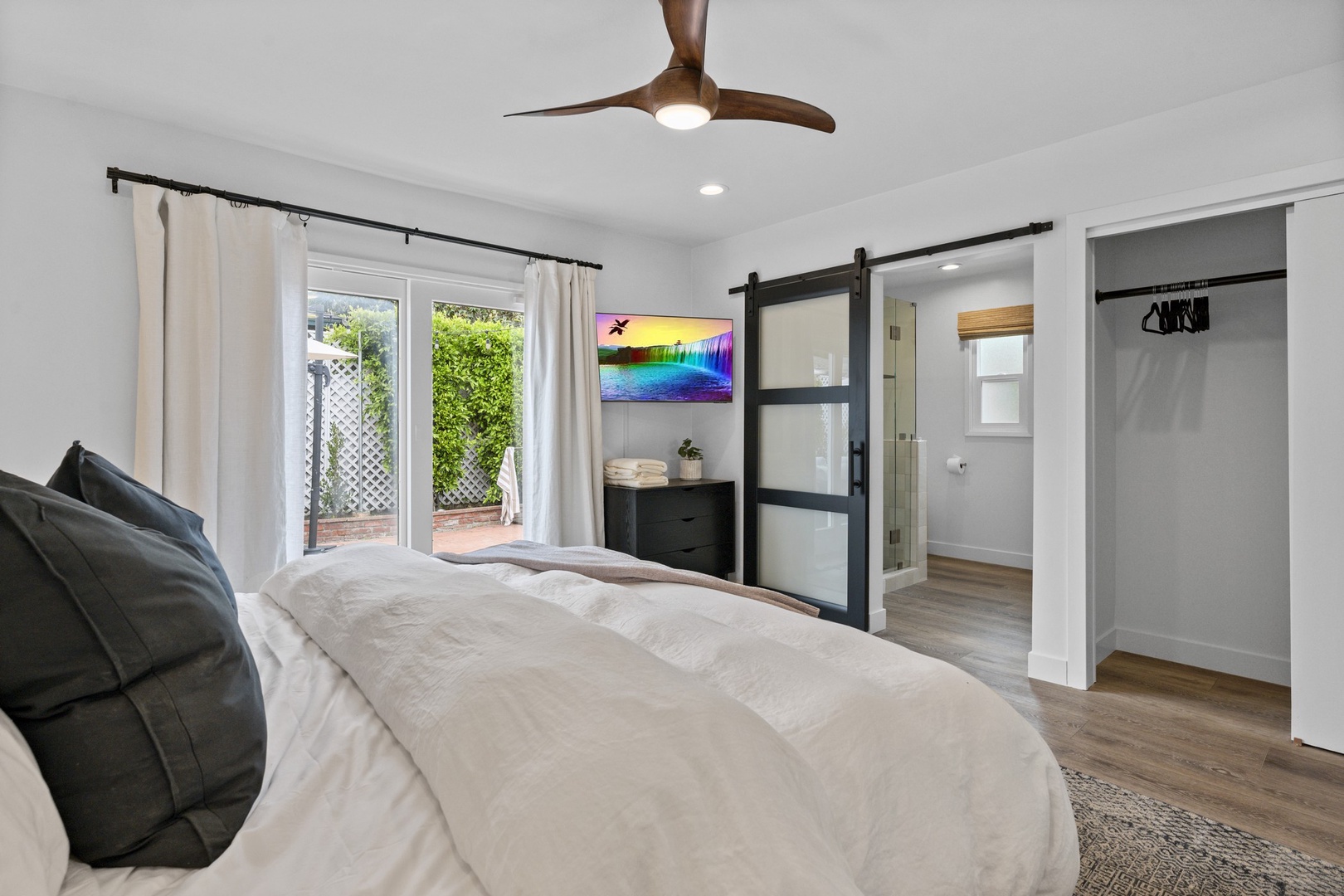 Guest bedroom with King bed