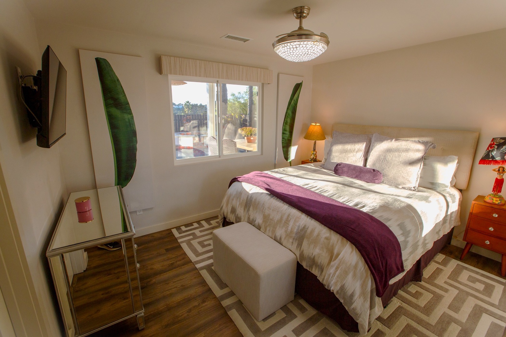 Bedroom 3 with King bed